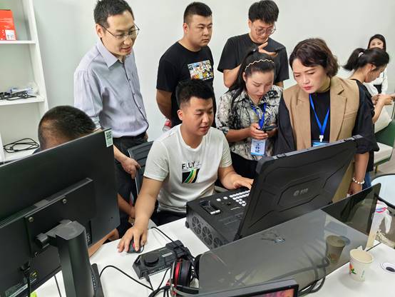 说明: C:\Users\ADMINI~1\AppData\Local\Temp\WeChat Files\bbe83260c0d57a0efc03dea6f0baab9.jpg