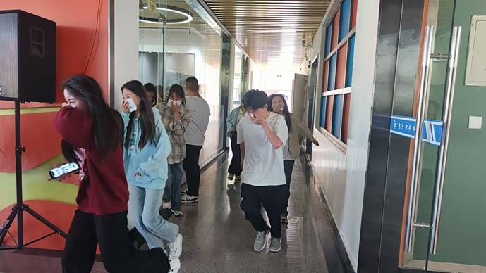 说明: e57b38bd6fcacc76e01c2cc0f1fbeae